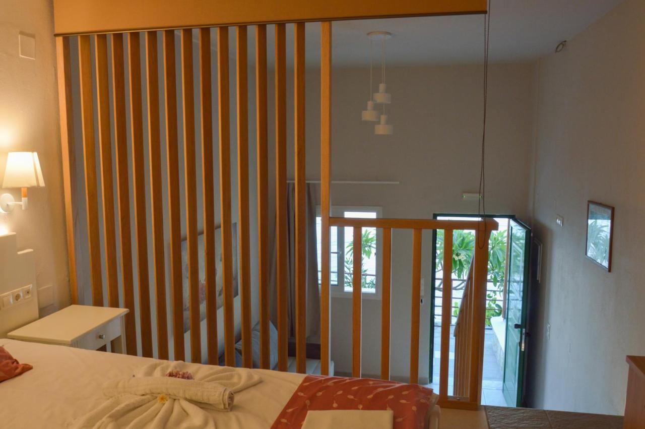 Ormos Atalia Hotel Bali  ภายนอก รูปภาพ