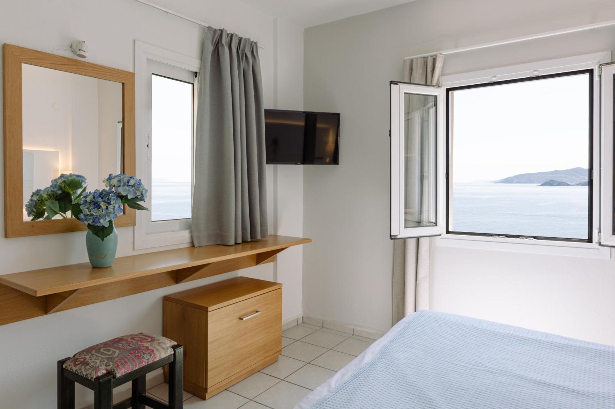 Ormos Atalia Hotel Bali  ภายนอก รูปภาพ